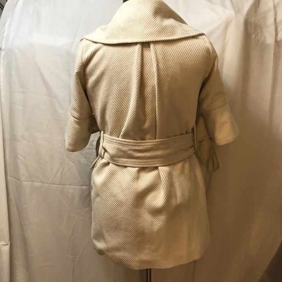 Marc Jacobs Medium Cream Colored Wool Coat - Picture 5 of 8